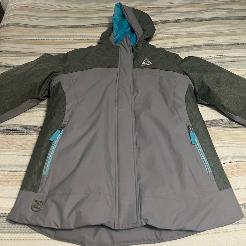 Like new excellent condition Size Large kids 14-16 Gerry winter coat